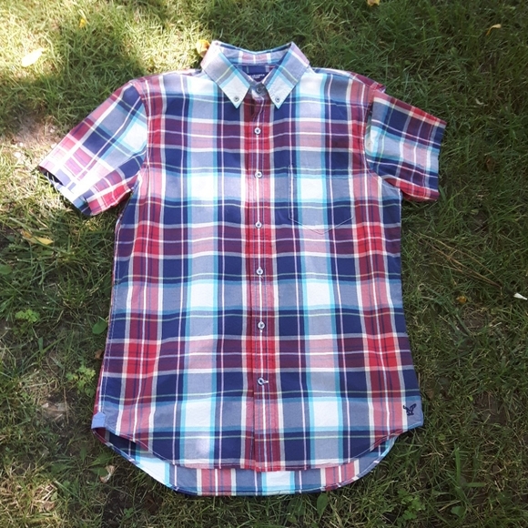 Size M American Eagle button-up plaid shirt - Picture 6 of 10